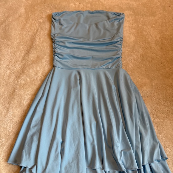 Dress - Picture 3 of 4